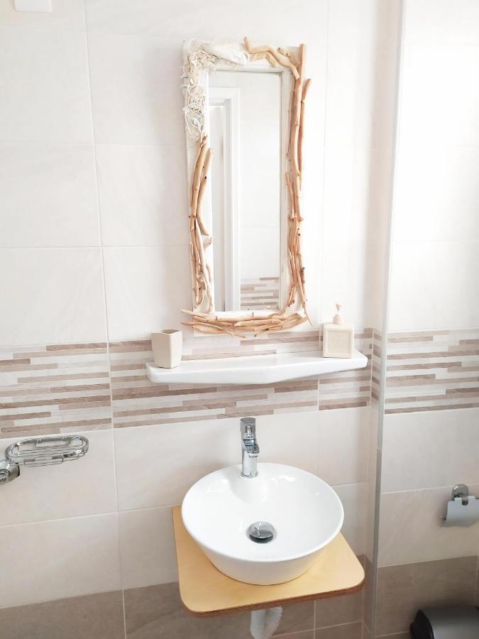 Nemesis Studios Aegina Bagian luar foto