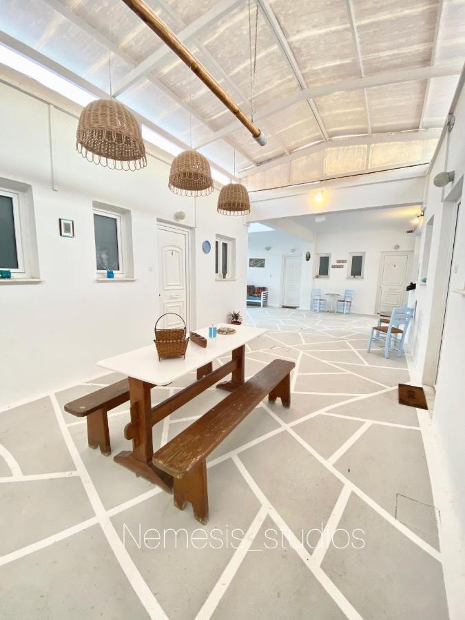 Nemesis Studios Aegina Bagian luar foto