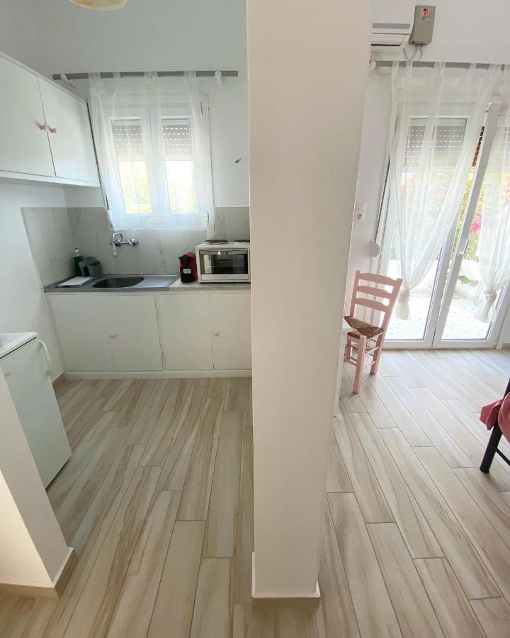 Nemesis Studios Aegina Bagian luar foto